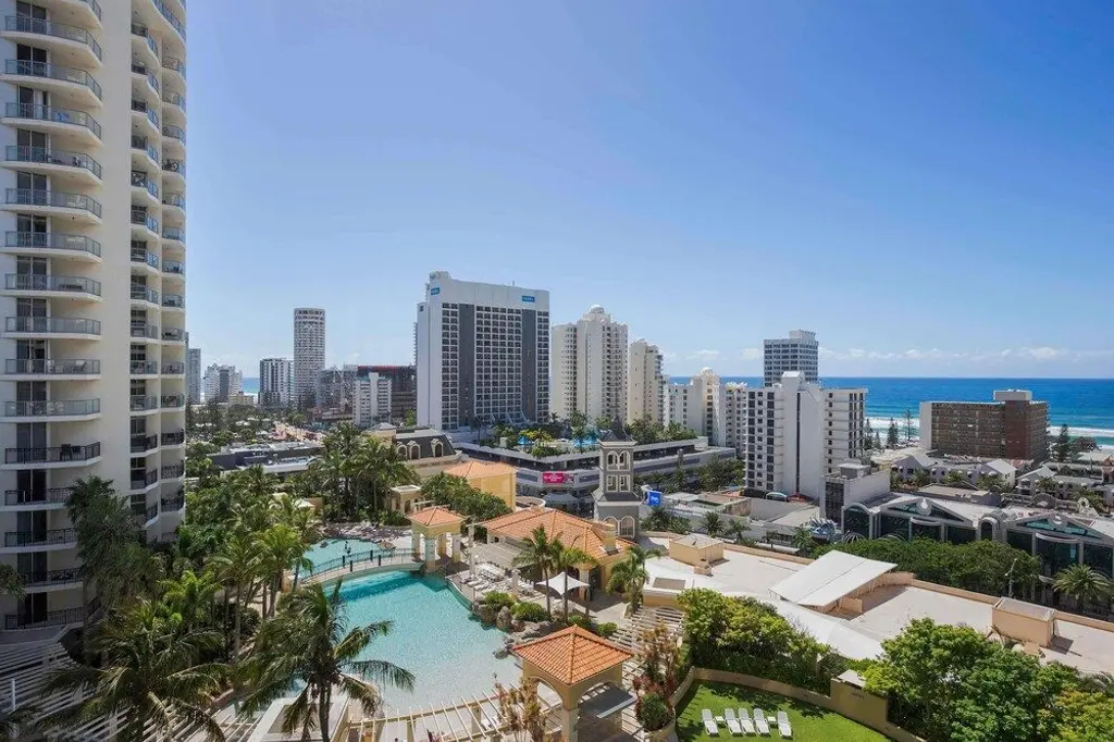 Mantra Towers of Chevron Surfers Paradise image 8