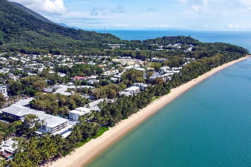 Drift Palm Cove image 5
