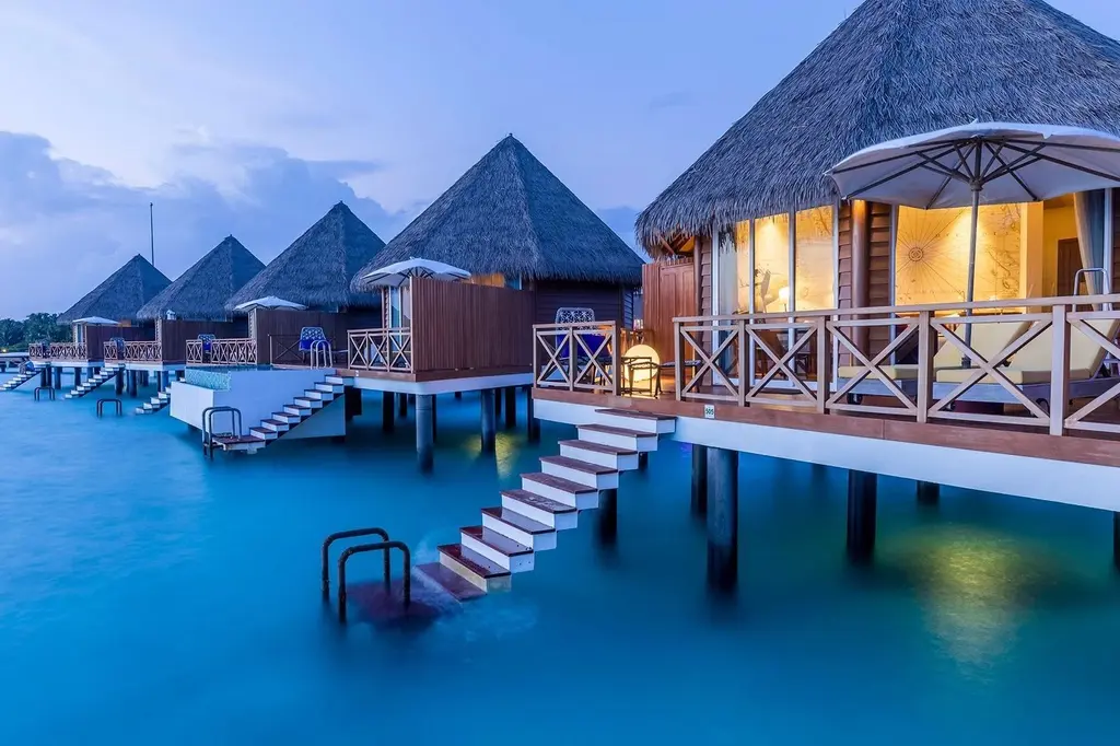 Mercure Maldives Kooddoo Resort image 12