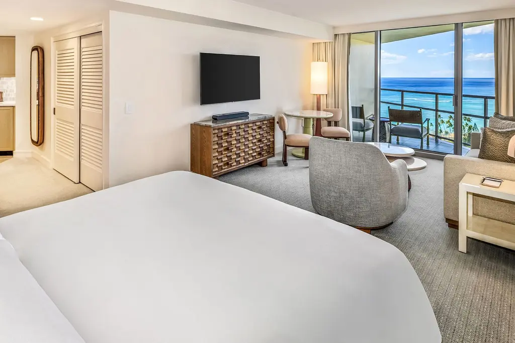 Ka La'i Waikiki Beach, LXR Hotels & Resorts image 3
